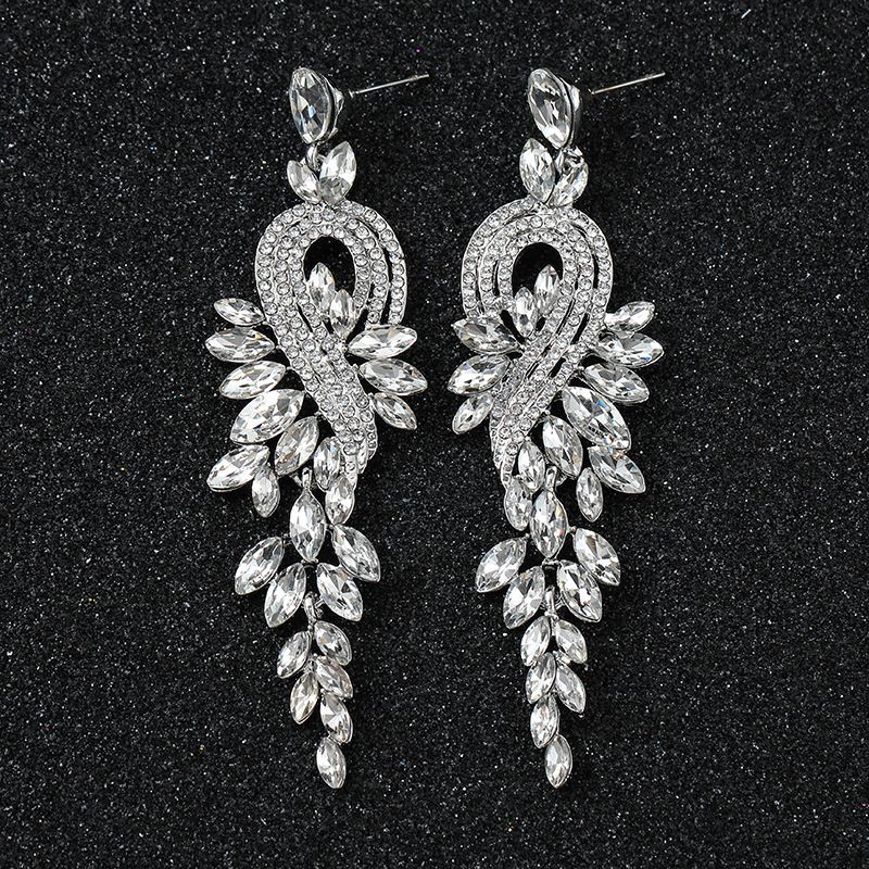 Wholesale Long Crystal Earrings Bridal Wedding Earrings Show Birthday Dinner Earrings