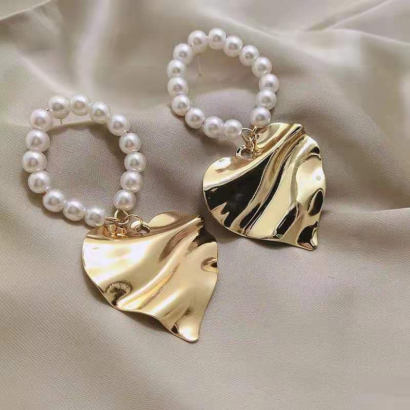 Nihaojewelry Gros Bijoux En Métal Simple Coeur Perle Grandes Boucles D'oreilles