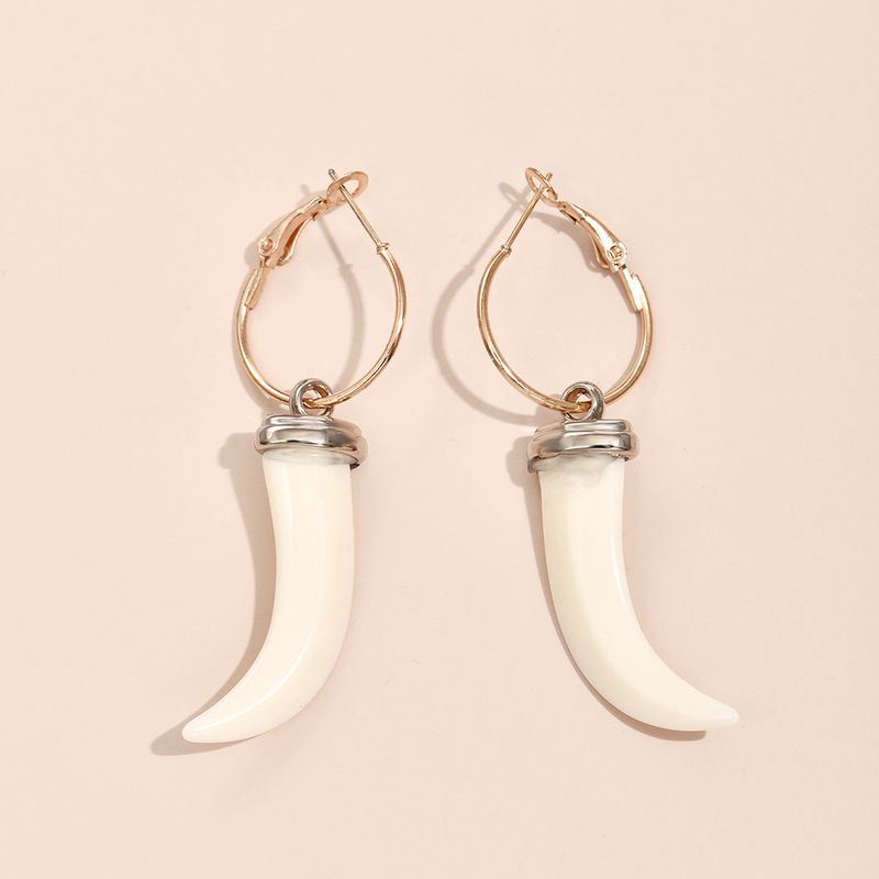 Großhandel Schmuck Halbmondförmige Weiße Muschel Ohrringe Nihaojewelry