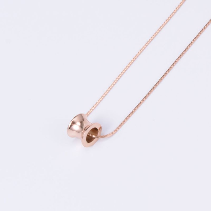 Wholesale Jewelry 18k Gold Snake Bone Chain Geometric Pendant Necklace