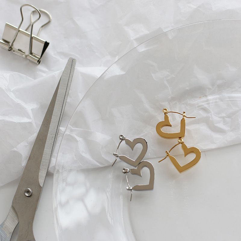 Wholesale Jewelry Heart Glossy Titanium Steel Earrings Nihaojewelry