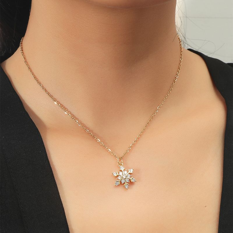 Wholesale Jewelry Zircon Snowflake Diamond Titanium Steel Necklace Nihaojewelry