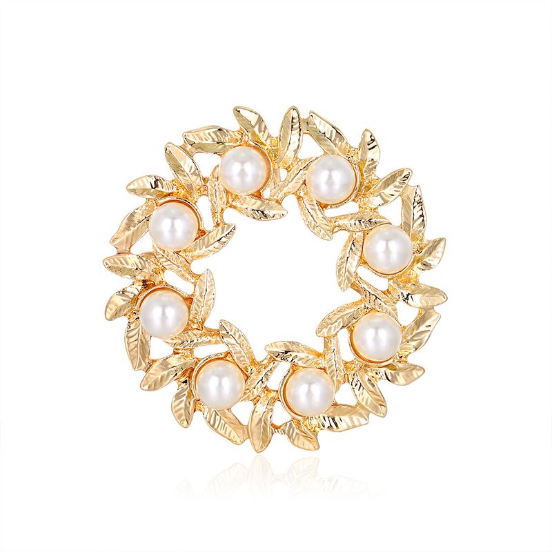 Wholesale Fashion Leaves Pearl Alloy Wreath Golden Brooch Nihaojewelry