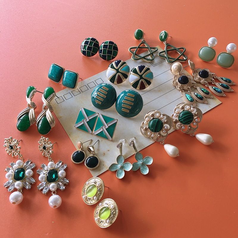 Nihaojewelry مجوهرات الجملة هندسية بالتنقيط المزجج اللؤلؤ الزجاج الأحجار الكريمة أقراط