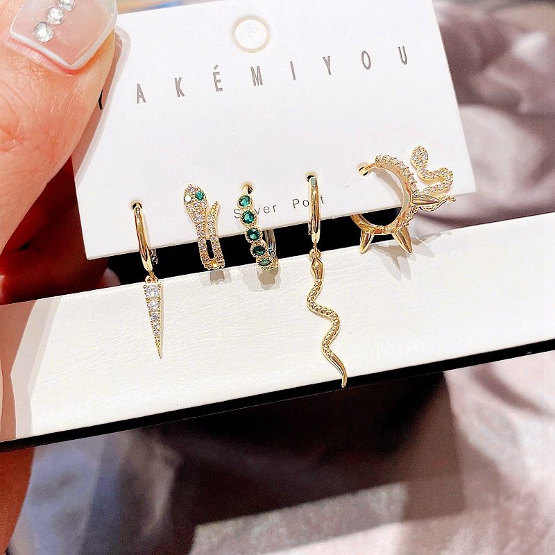 Yakemiyou Fashion Animal Copper Inlaid Zircon Artificial Gemstones Earrings