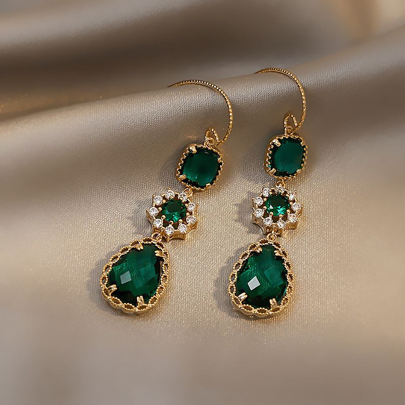 Nihaojewelry Retro Goutte D&#39;eau Boucles D&#39;oreilles Cloutées De Diamants Bijoux En Gros