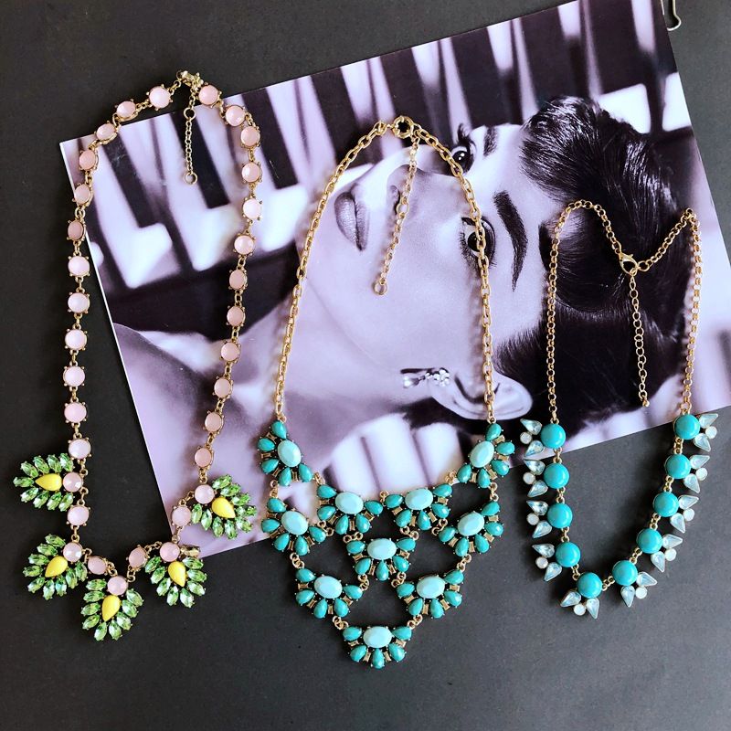 Nihaojewelry Wholesale Jewelry Blue-green Resin Gem Pendant Short Necklace