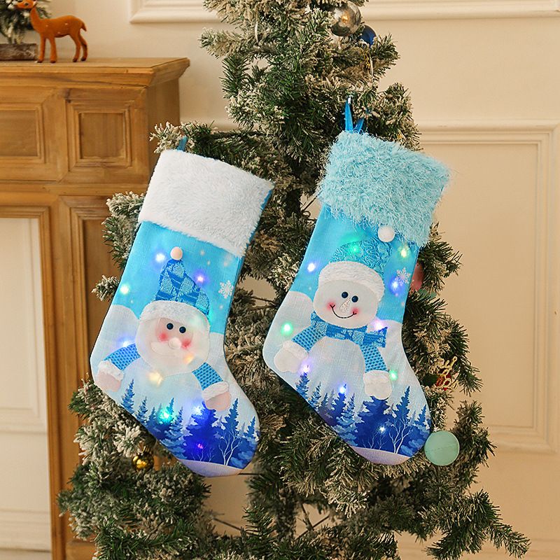 Hong Kong Amour Nouveau Style Avec La Lumière De Noël Bas Bleu Vieux Bonhomme De Neige Lumineux Sac De Bonbons De Noël Shu Décoratif Cadeau Chaussettes