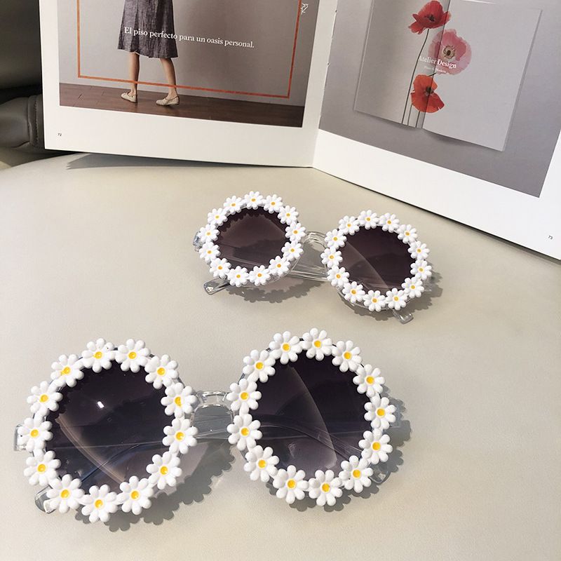 Großhandel Kleine Gänseblümchen Runder Rahmen Sonnenbrille Nihaojewelry