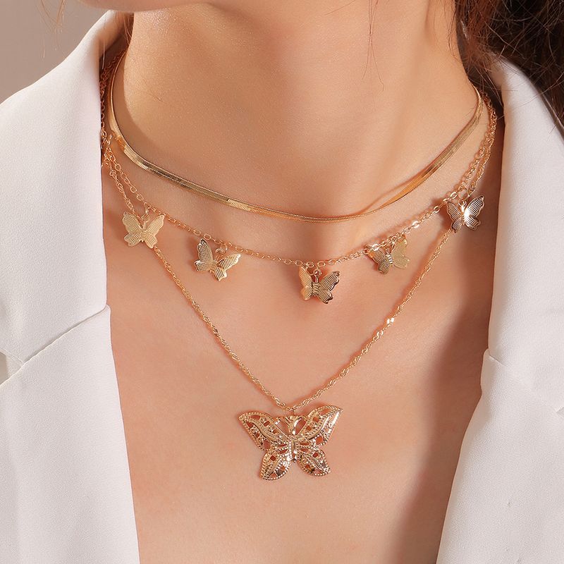 Großhandel Mehrschichtige Halskette Mit Schmetterlingsquaste Nihaojewelry