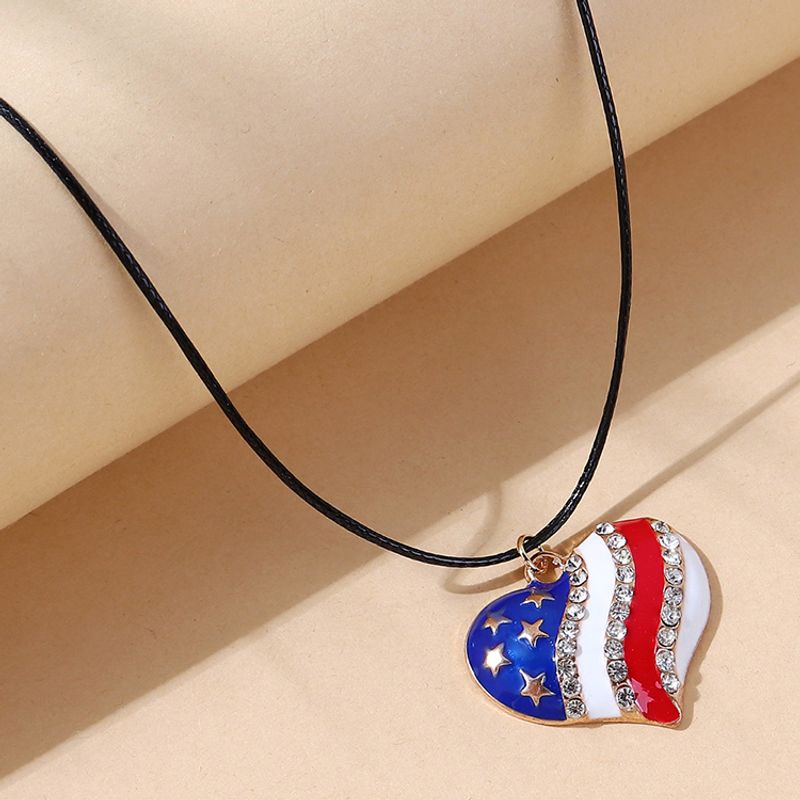 Wholesale Korean Creative Oil Dripping Small Peach Heart Necklace Nihaojewelry