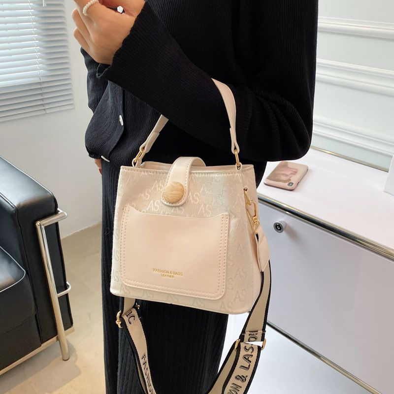 Wide-shoulder Strap Fashion Messenger Single-shoulder Bucket Bag Wholesale Nihaojewelry