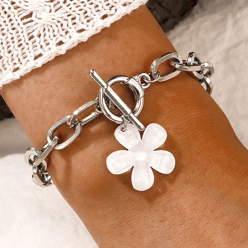 Wholesale New Fashion Flower Pendant Thick Chain Bracelet Nihaojewelry