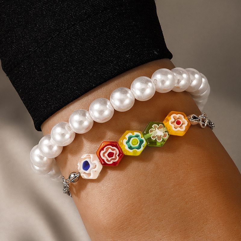 Wholesale Korean White Pearl Color Flower Shape Bracelet Nihaojewelry