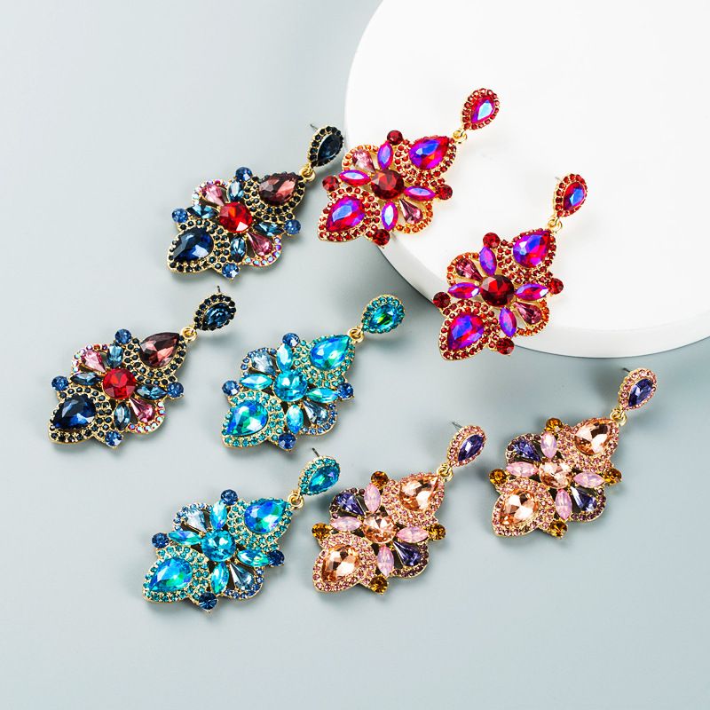 Earrings سبائك الطراز الأوروبي والأمريكي القديم مثبتات زجاجية ملونة من أحجار الراين