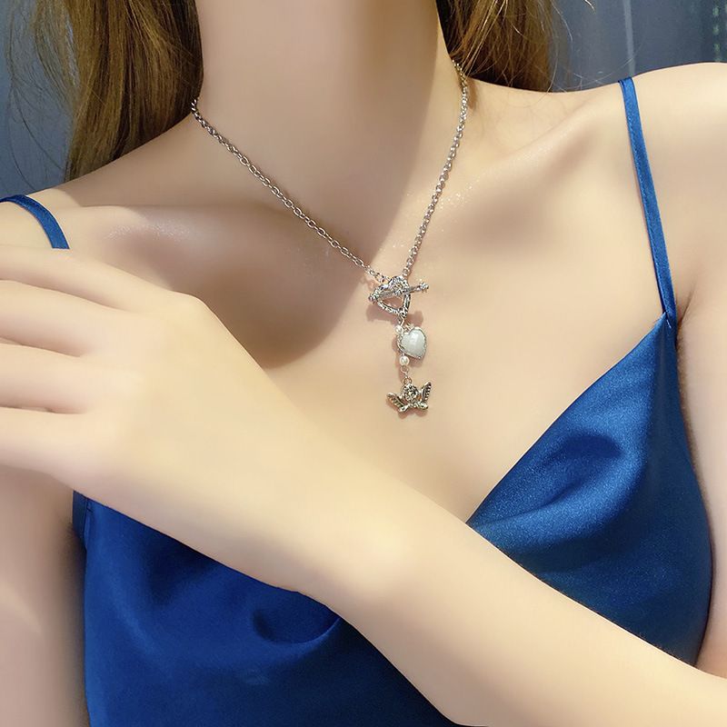 Retro Heart Little Angel Pendent Titanium Steel Necklace Wholesale Nihaojewelry