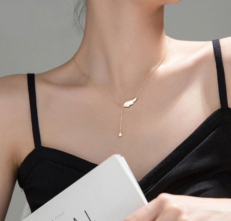 L275 Titanium Steel 18k Gold Angel Wings Necklace Cold Wind Minimalist Design Niche Pendant Clavicle Chain