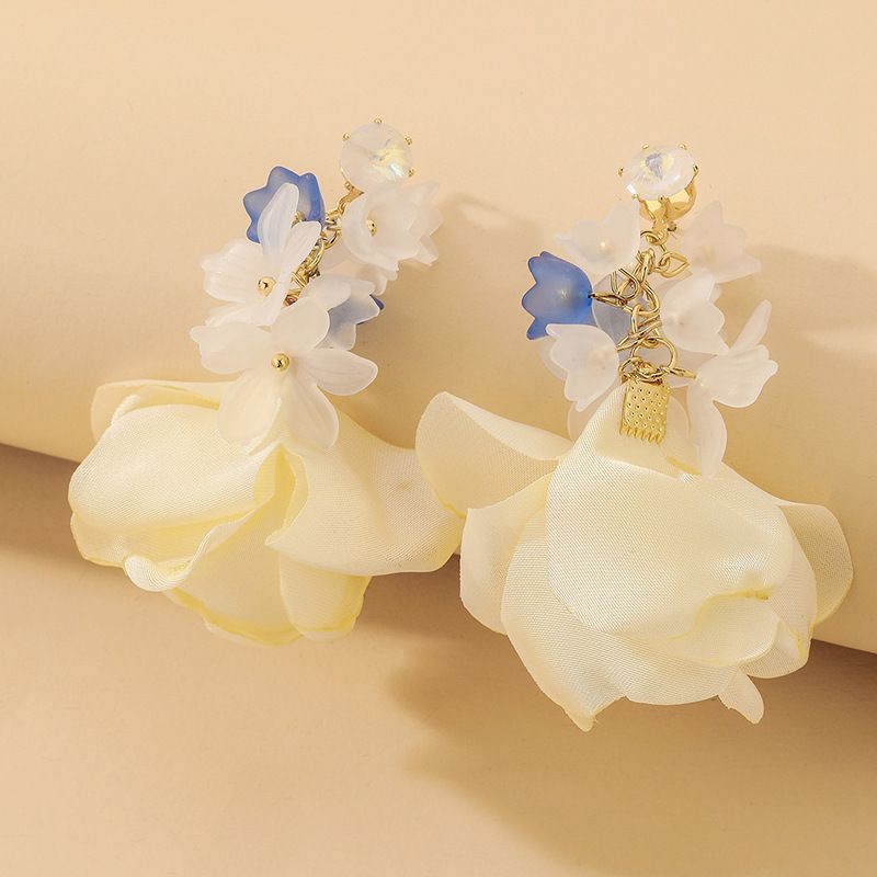 Fashion Crystal Acrylic Flannel Flower Earrings Wholesale Nihaojewelry