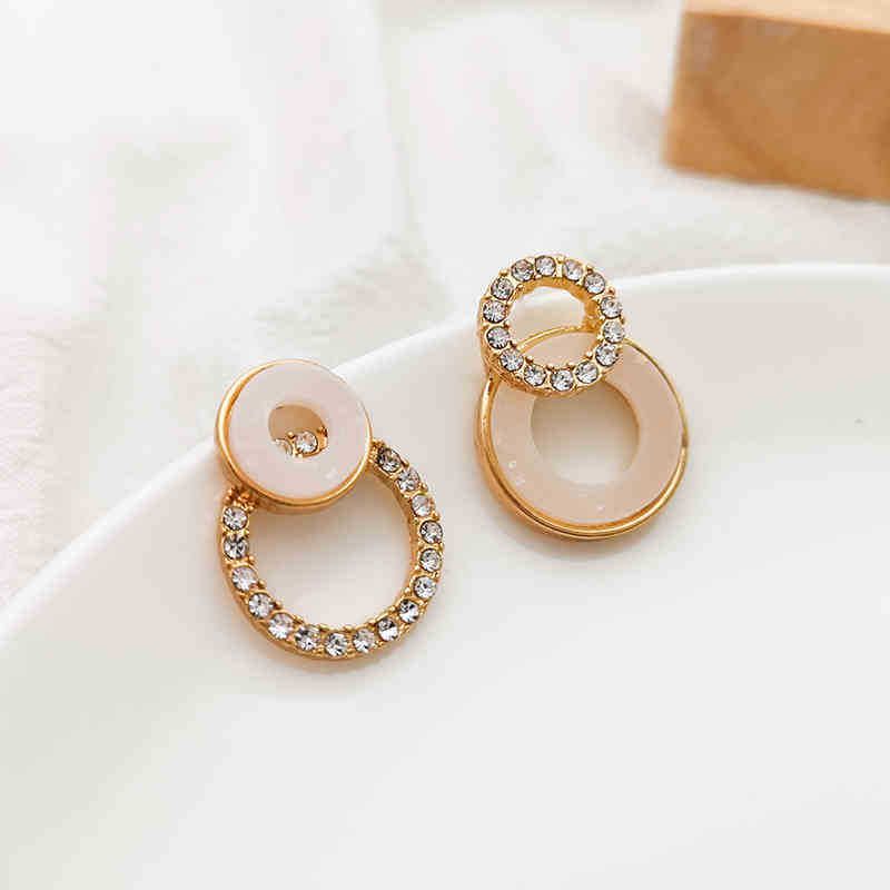 Frosty Wind Earrings Fashion Asymmetric Shell Rhinestone Circle Earrings New Personality Earrings Factory