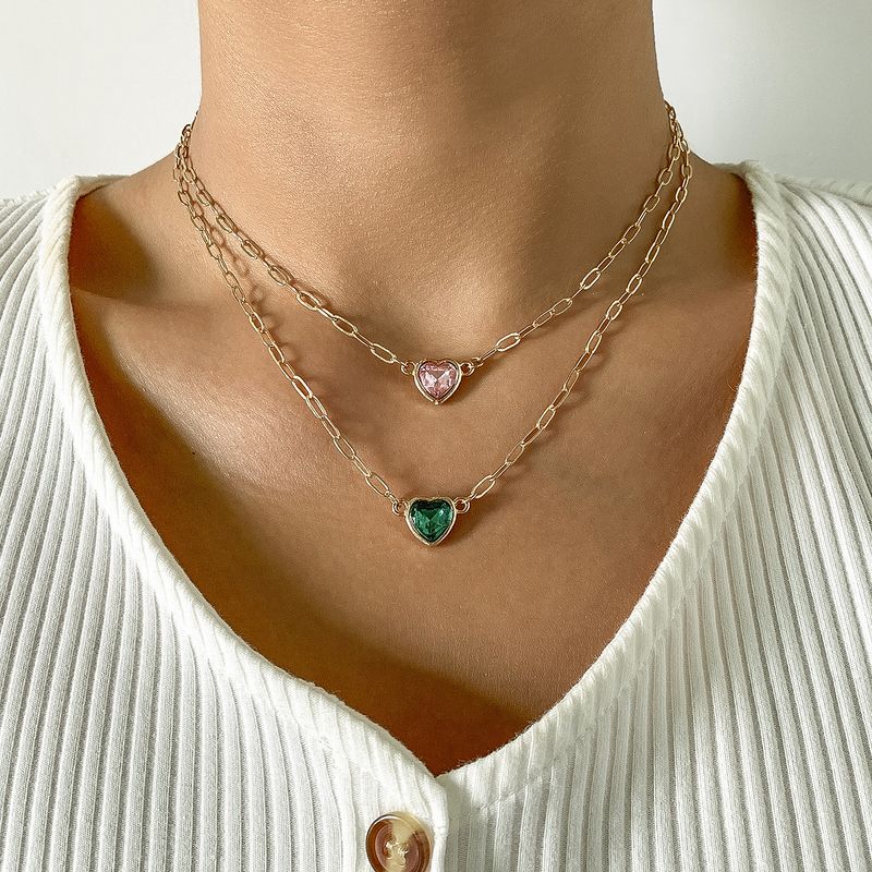 Retro Simple Heart-shaped Glass Rhinestone Single Layer Clavicle Chain Alloy Geometric Hollow Metal Chain Necklace