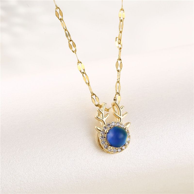 Zircon Necklace Female Forest Deer Christmas Temperature Change Color Pendant Clavicle Chain Set