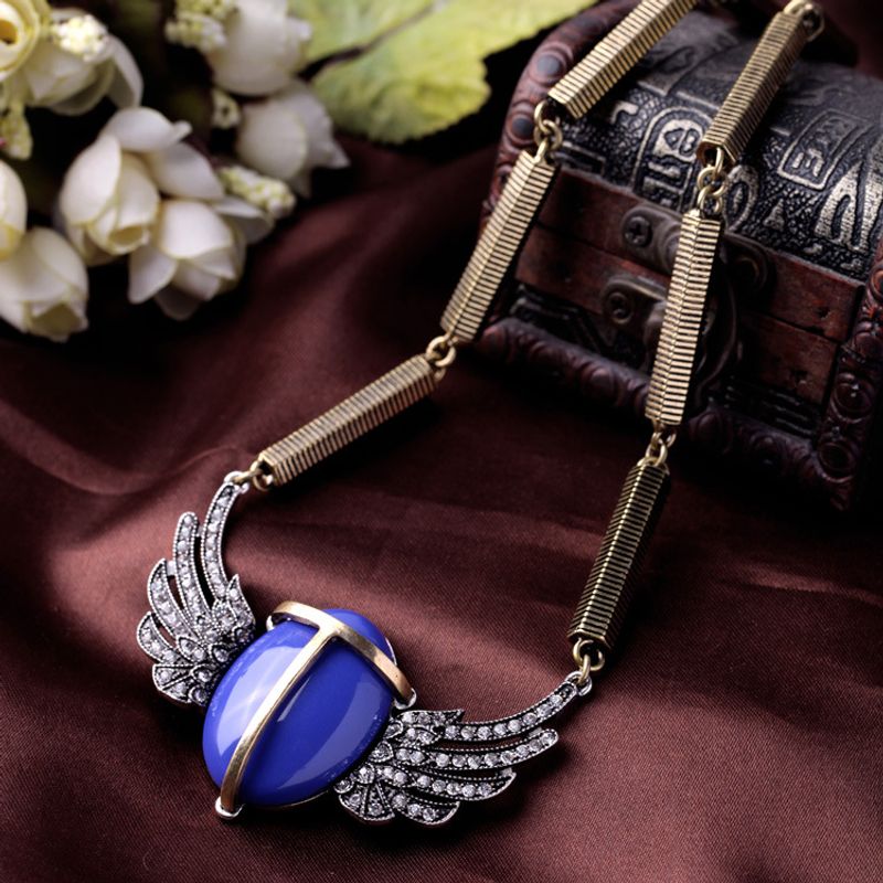European And American Retro Purple Gemstone Necklace Design Sense Wings Diamond Clavicle Chain Personality Exaggerated Crystal Diamond Sweater Chain