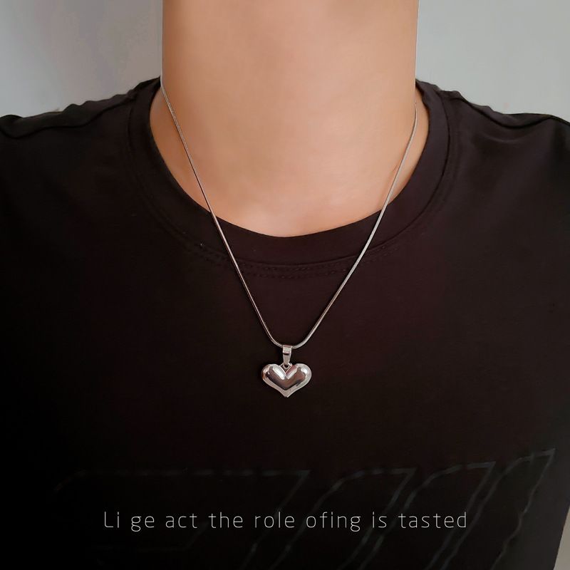 Korean New Stainless Steel Smooth Love Necklace Temperament Clavicle Chain Three-dimensional Peach Heart Jewelry Wholesale