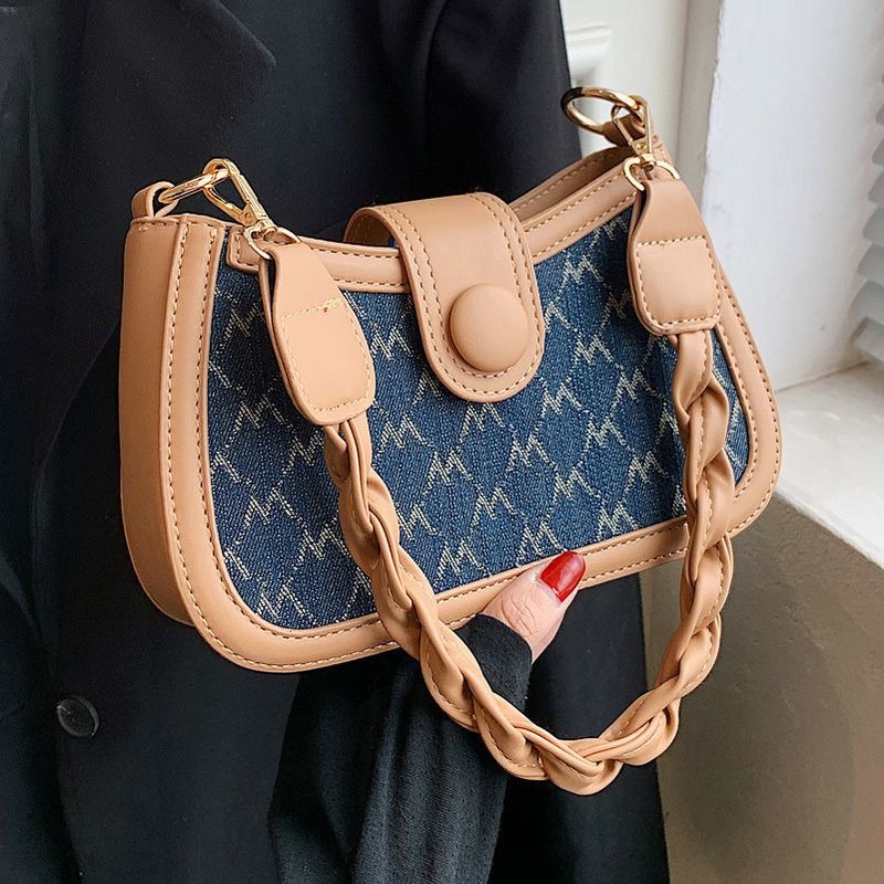 French Style Special-interest Design Bag 2021 Autumn Western Style Single Shoulder Crossbody Women's Bag Retro French Stick Underarm Bag