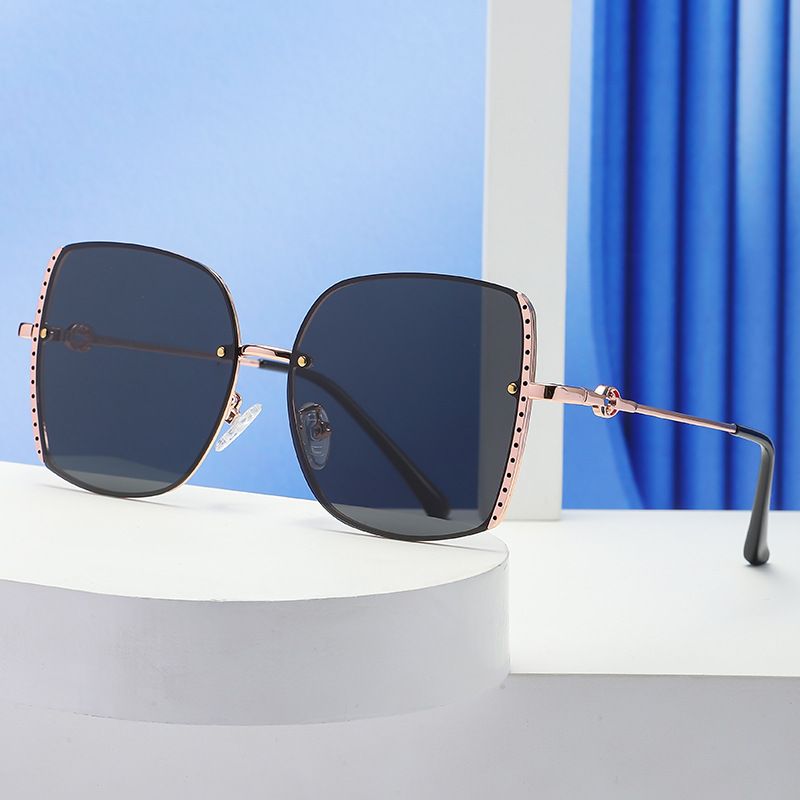 Simple Geometric Large-frame Woman Sunglasses