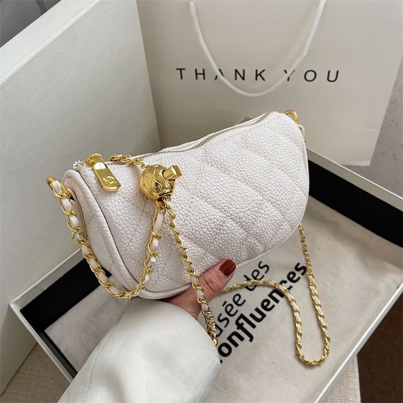 Fashion New Trendy One-shoulder Bag Lingge Embroidery Thread Messenger Dumpling Bag