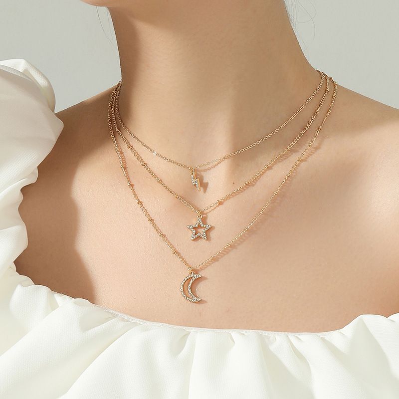 Fashion Simple Layered Star Moon Lightning Necklace French Clavicle Chain