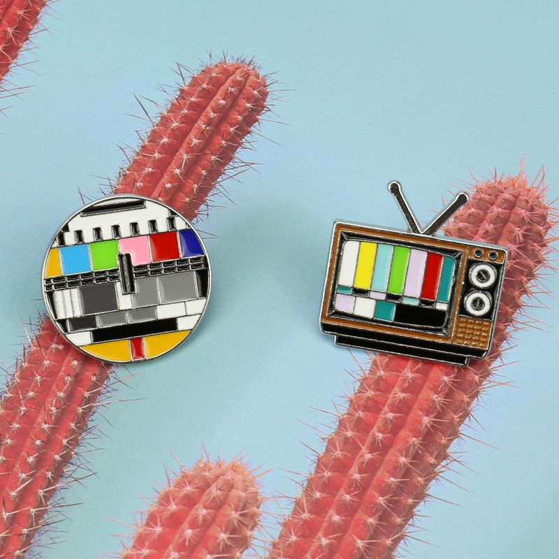 Nuevo Broche Joyería Creativa Retro Canal De Tv Sin Señal Color Icono Collar Pin