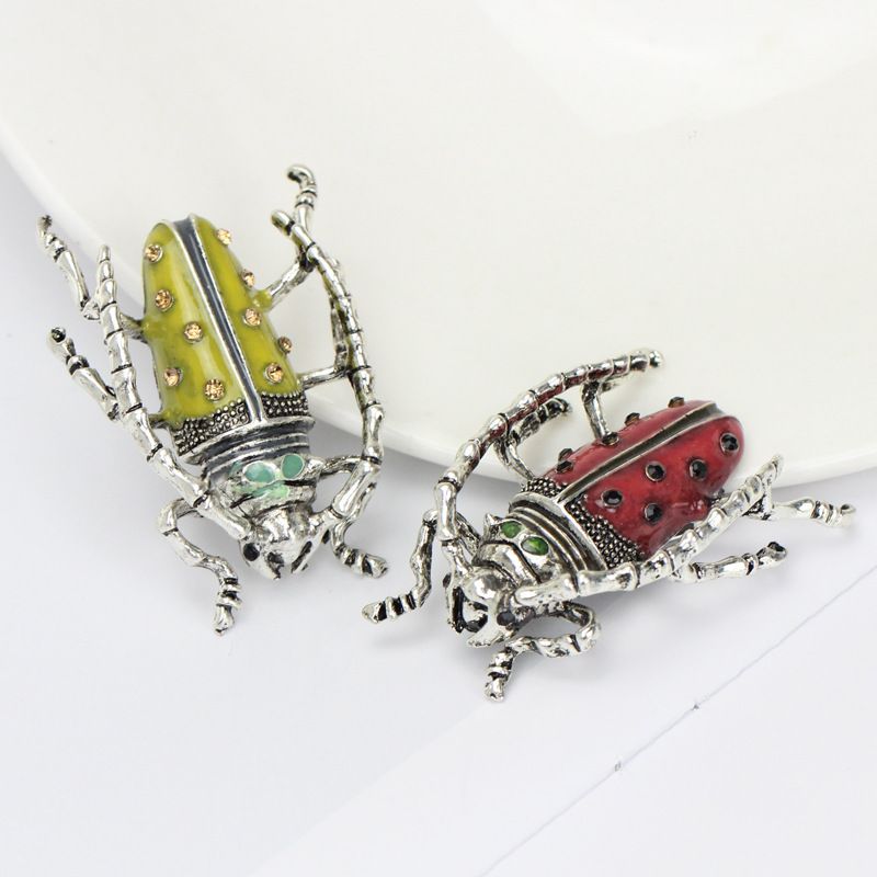 Classic Insect Brooch Realistic Animal Corsage Fashion Jewelry Brooch