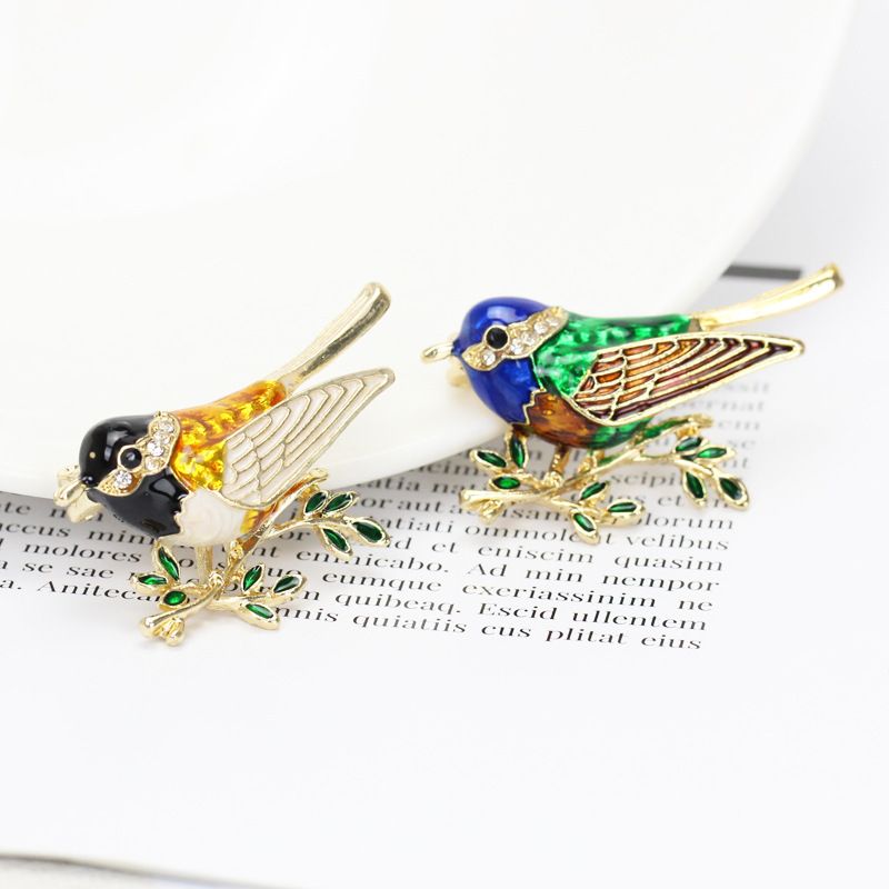 Fashion Alloy Diamond-encrusted Bird Brooch Corsage Creative Pin