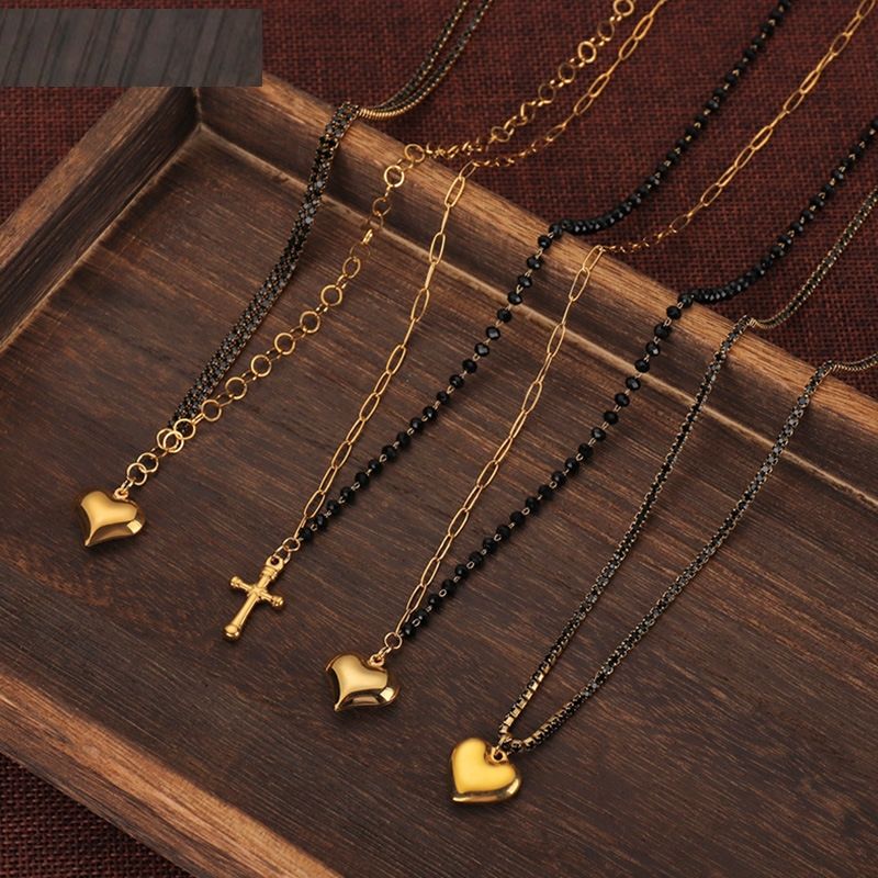 French Retro Black Diamond Claw Chain Love Necklace Clavicle Chain
