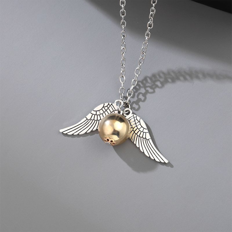 Fashion New Necklace Snitch Angel Wings Metal Necklace Wholesale