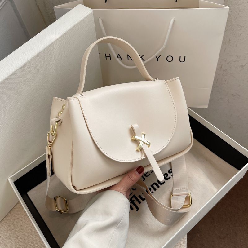 Simple Solid Color New Fashion Trend Broadband Shoulder Messenger Handbag