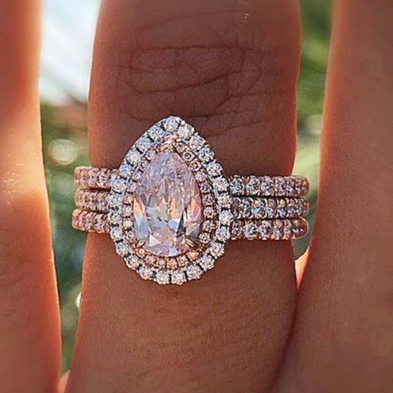 Pink Crystal Water Drop Pear-shaped Ring Engagement Ring