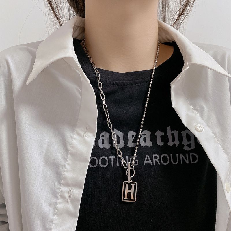 Retro Necklace Female Niche Letter H Pendent Titanium Steel Necklace Wholesale