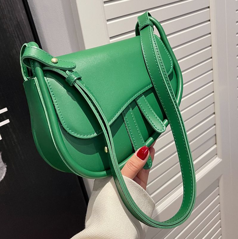 New Fashion Messenger Bag Texturesingle Shoulder Underarm Saddle Bag