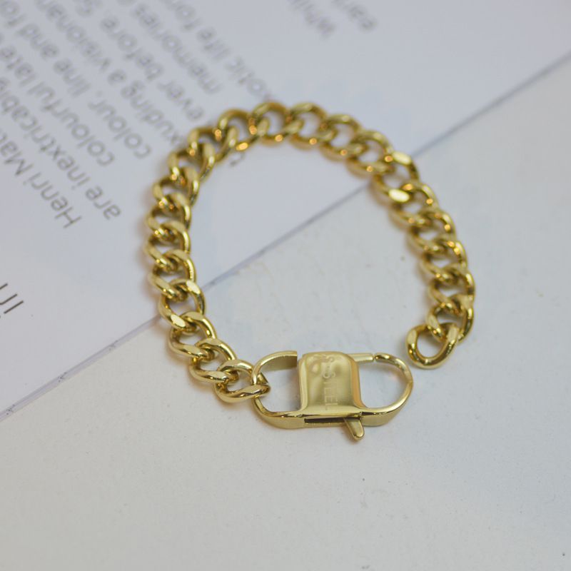 14k الذهب سوار سلسلة تويست غير يتلاشى أزياء بسيطة التيتانيوم الصلب قفل سوار الإناث