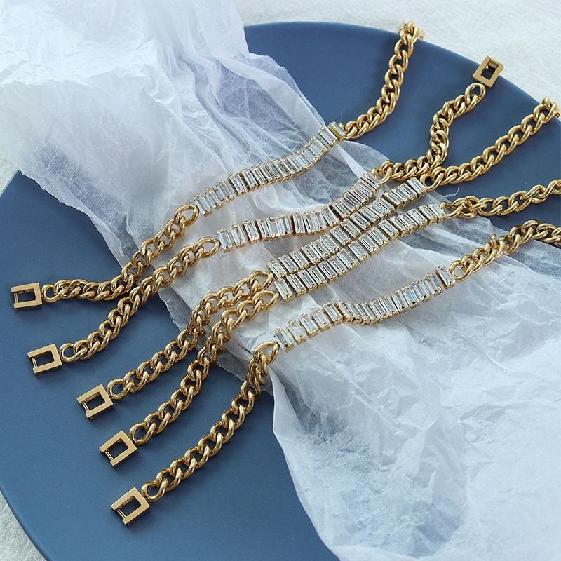 Nischen-mode-stil, Kubischer Zirkon, Titanstahl Überzogenes Armband Aus 18 Karat Echtem Gold