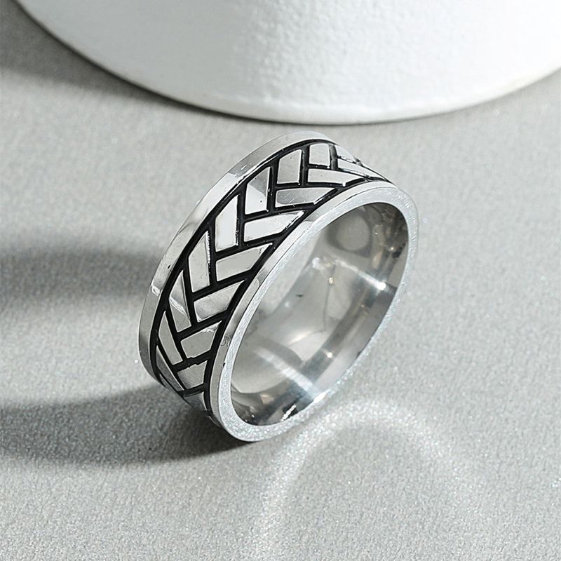 Business Handsome Classic Men's Vintage Titanium Ring