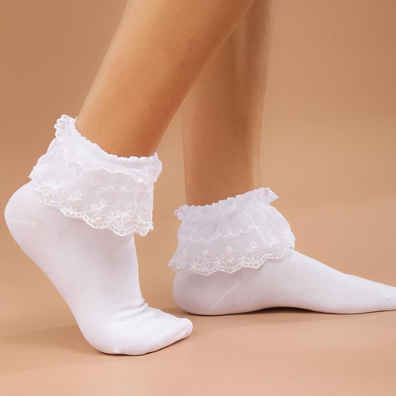 Women's Simple Style Solid Color Cotton Lace Ankle Socks