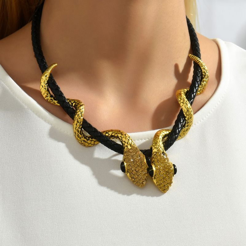 Moda Serpiente Aleación Embutido Diamantes De Imitación Mujeres Collar 1 Pieza