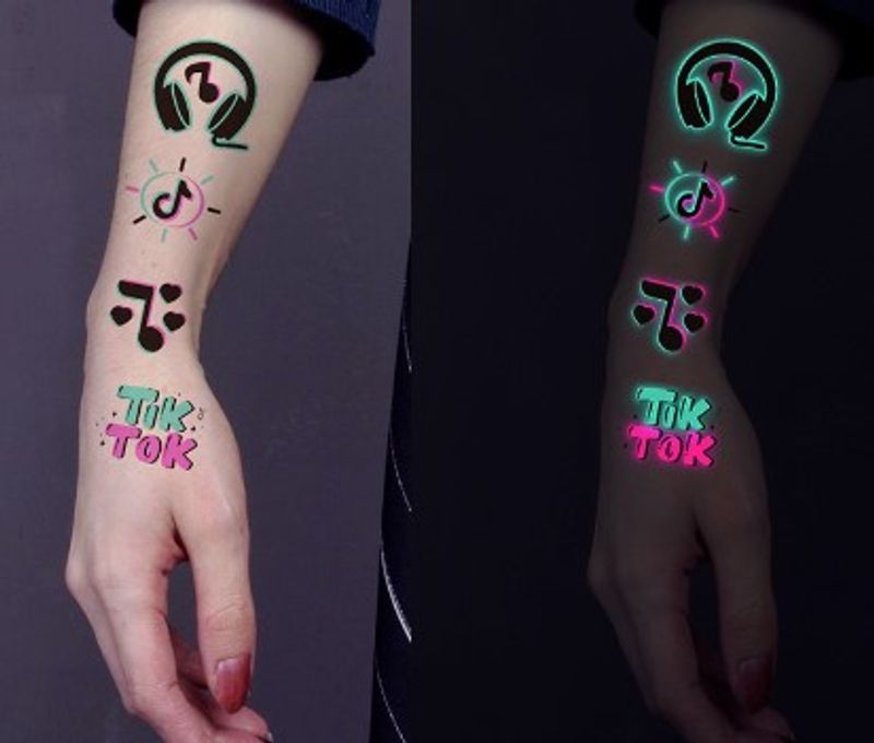 Fashion Trend Tiktok Party Bar Luminous Tattoo Stickers