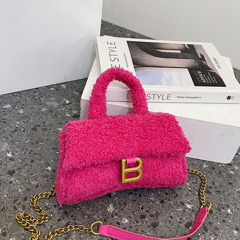 Women's Small All Seasons Plush Letter Fashion Square Flip Cover Handbag