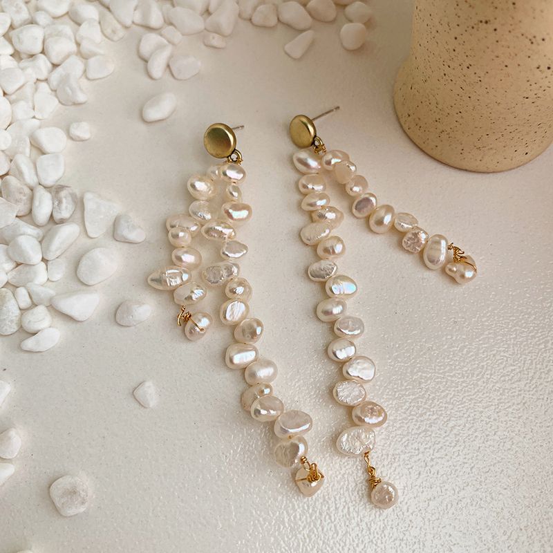 Simple Style Irregular Pearl Beaded Drop Earrings 1 Pair