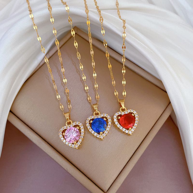 Fashion Heart Shape Titanium Steel Copper Plating Hollow Out Inlay Zircon Pendant Necklace