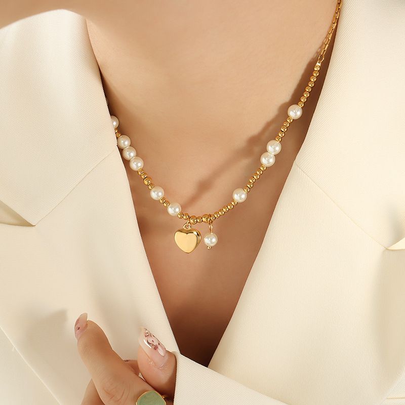 Retro Herzform Titan Stahl Inlay Künstliche Perlen Halskette 1 Stück